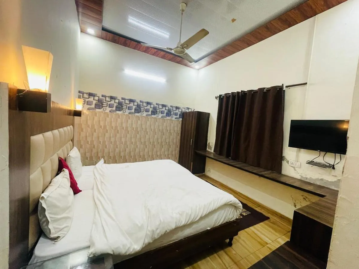 Hotel Bourbon Family Rooms Nagla Dhimar