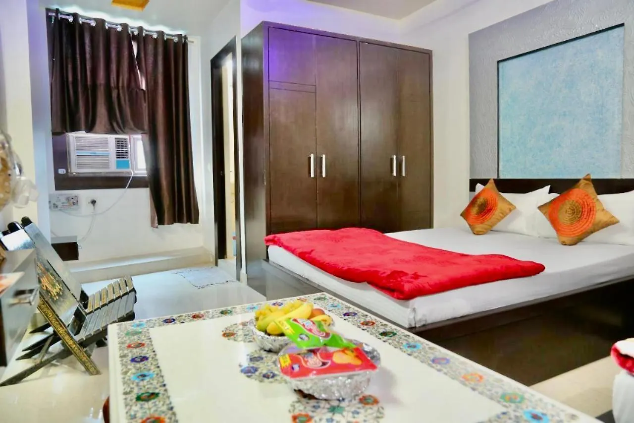 Hotel Bourbon Family Rooms Nagla Dhimar