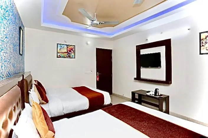Hotel Bourbon Family Rooms Nagla Dhimar
